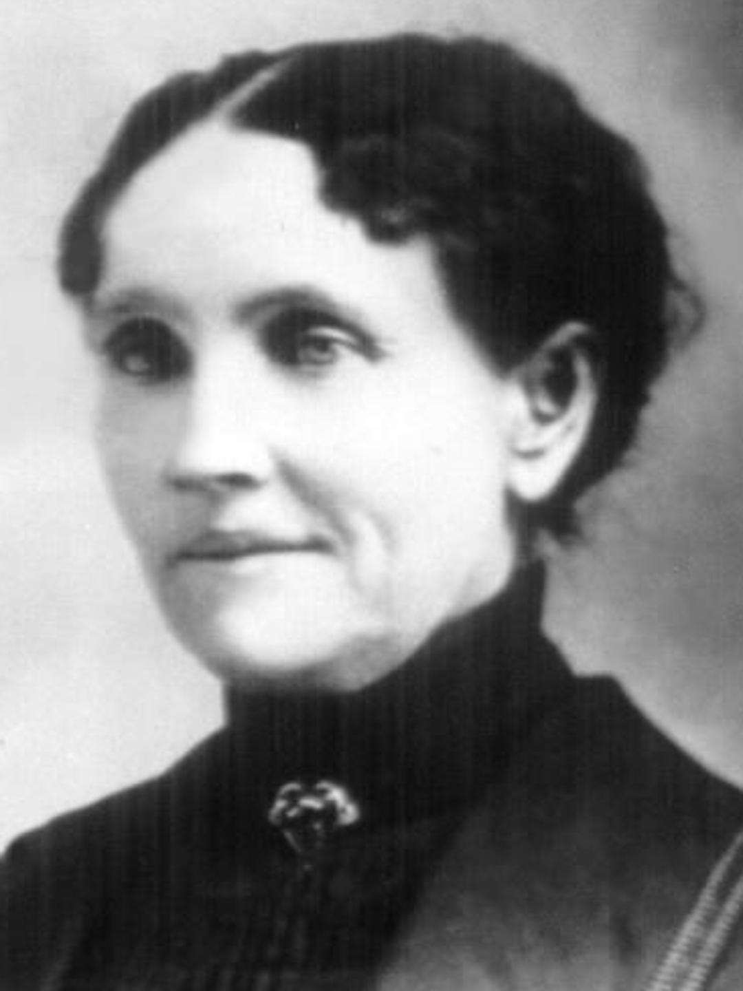 Lydia Littlefield (1851 - 1944) Profile